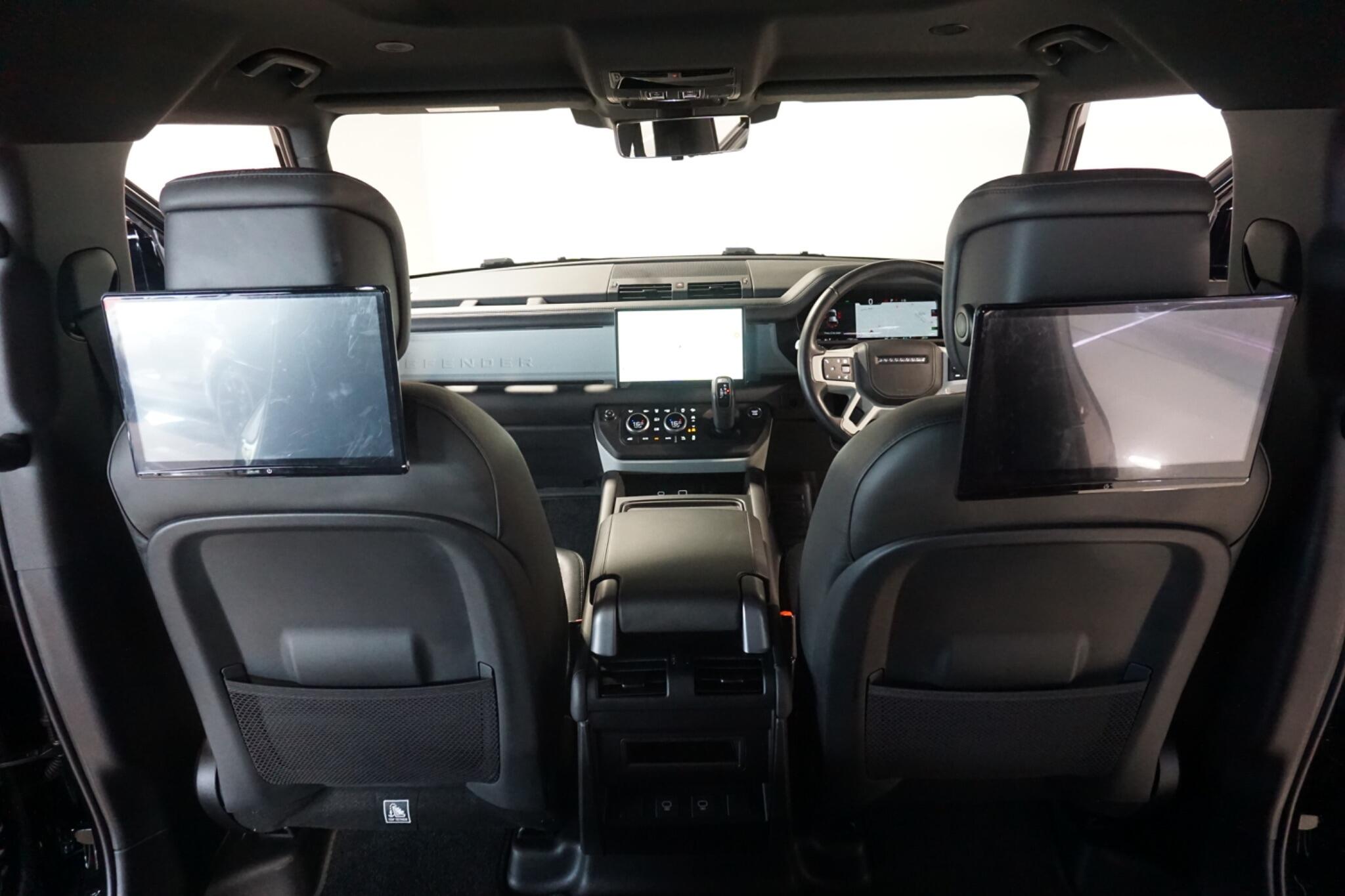 Land Rover Defender 110 3.0 D250 MHEV X-Dynamic HSE SUV 5dr Diesel Auto 4WD Euro 6 (s/s) (250 ps)